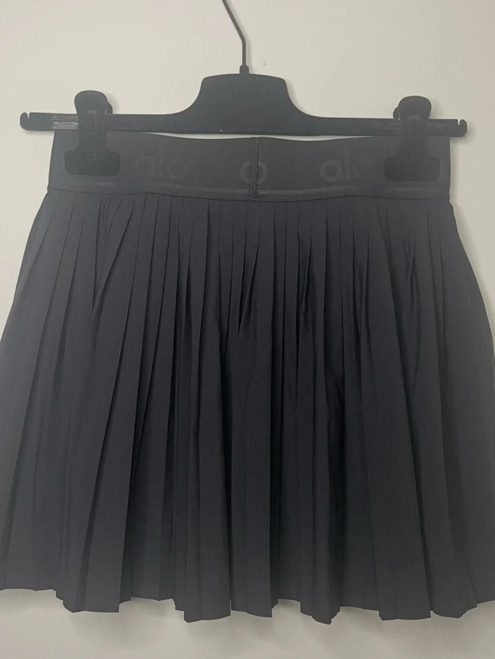 ALO Yoga Black Pleated Skater Skort